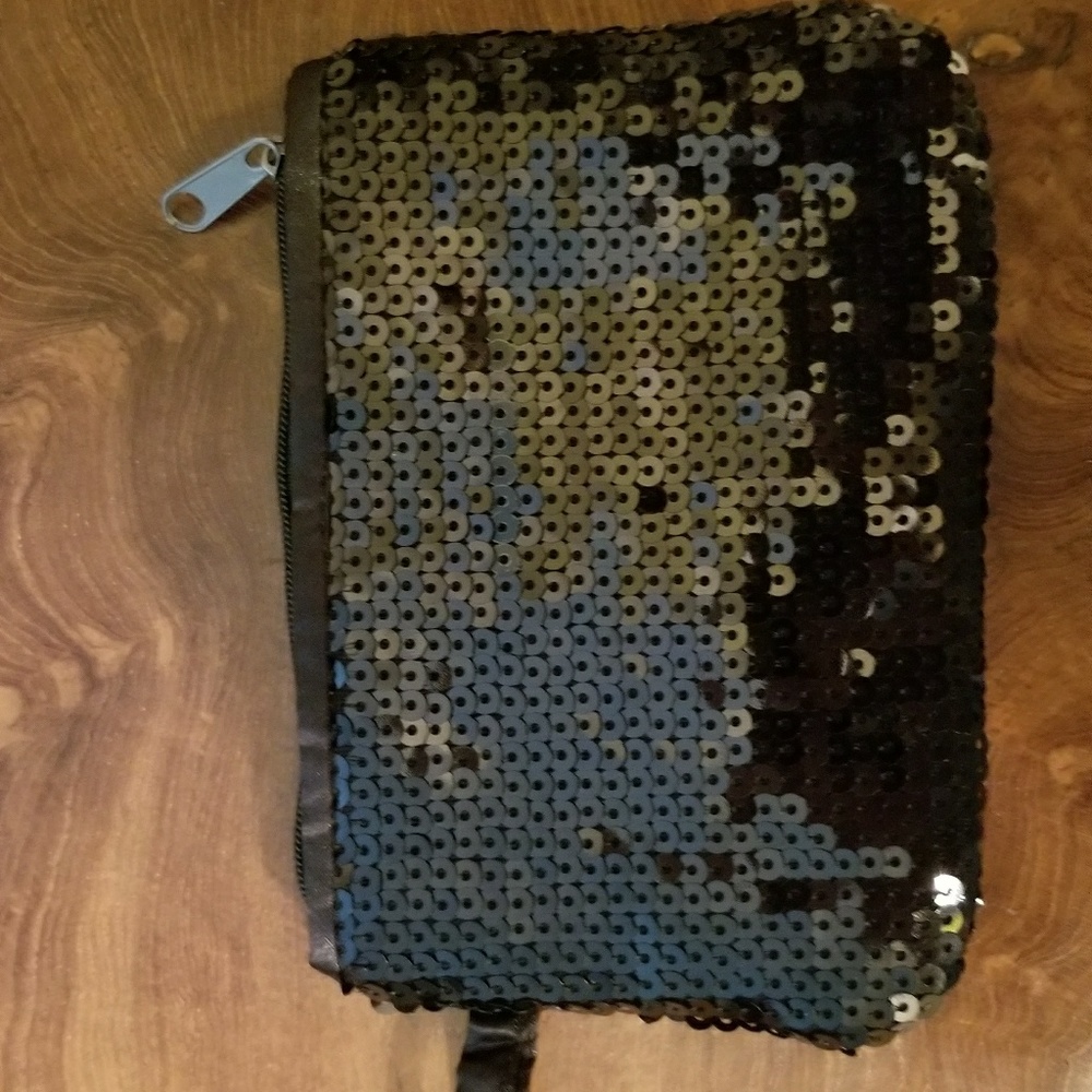 Sequin wristlet